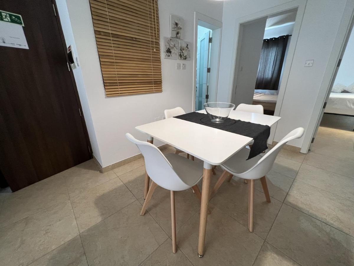 St Julians Smart 2 Bedroom Apartment سانت جوليان المظهر الخارجي الصورة